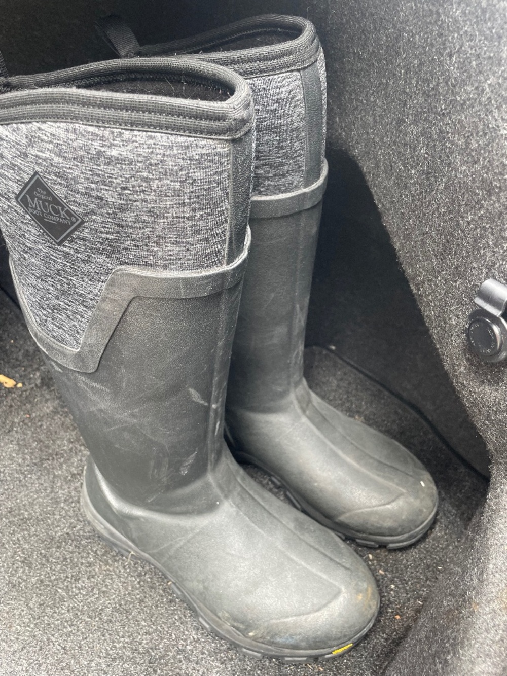 Women’s Arctic Tall Muck Boots w/ Vibram Grip